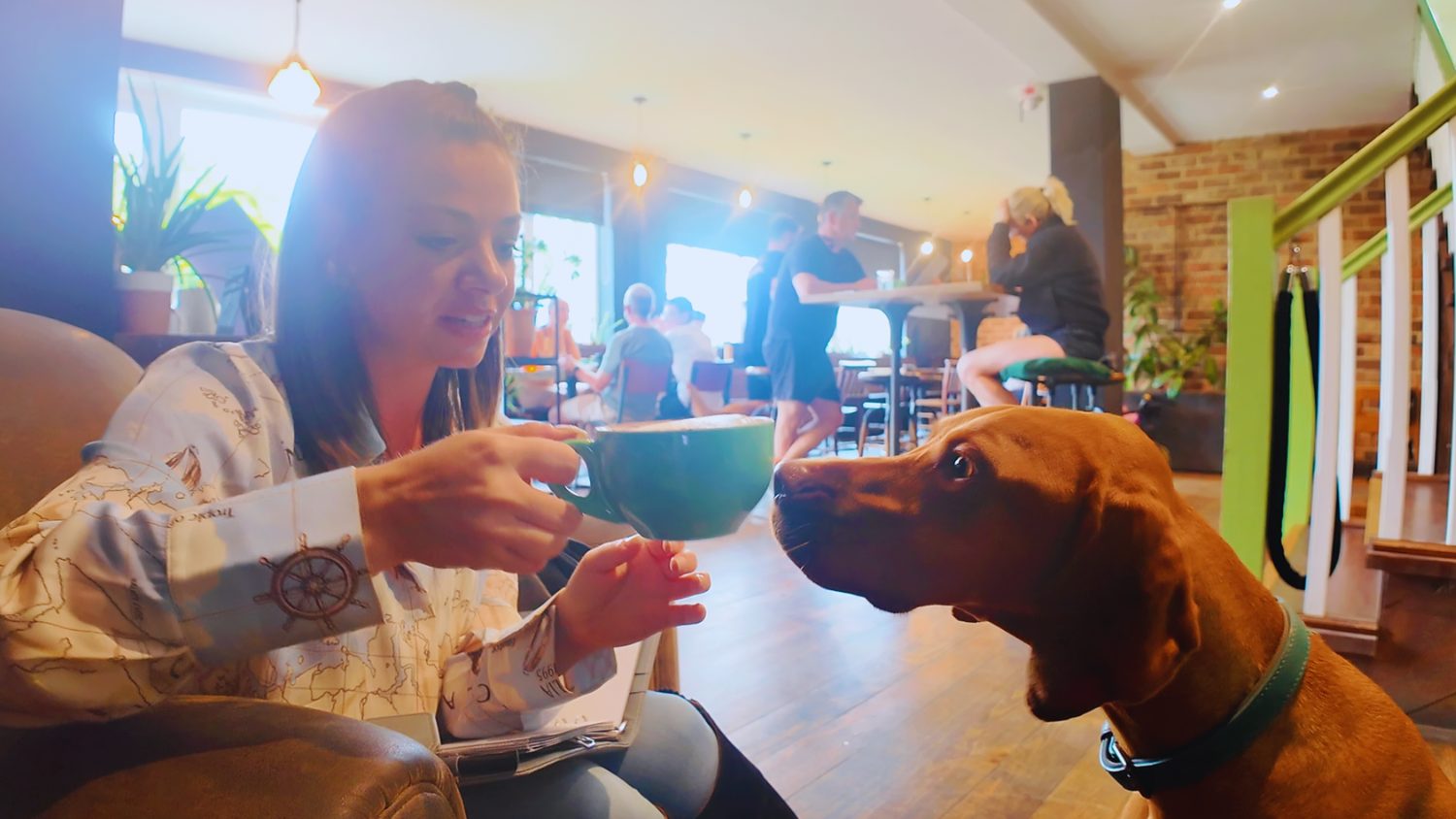 Kiwi joining Miriam for coffee